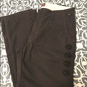 VANS x INDEPENDENT worker wear chinos!